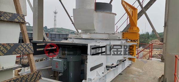 錘破、對輥破、立軸沖擊破三種制砂設備優(yōu)劣對比